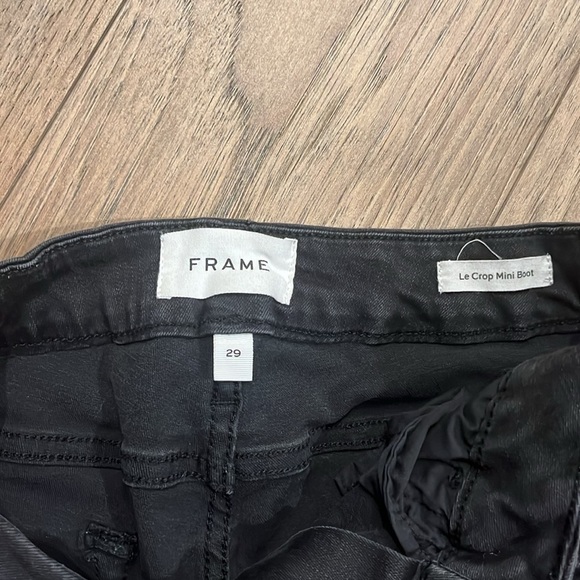 FRAME Le Crop Mini Boot jeans in black wash denim, size 29 - Picture 3 of 9